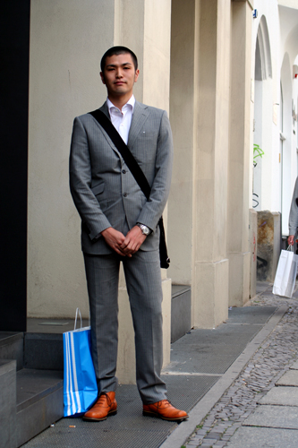 mens fashion suits. basic suits that every man